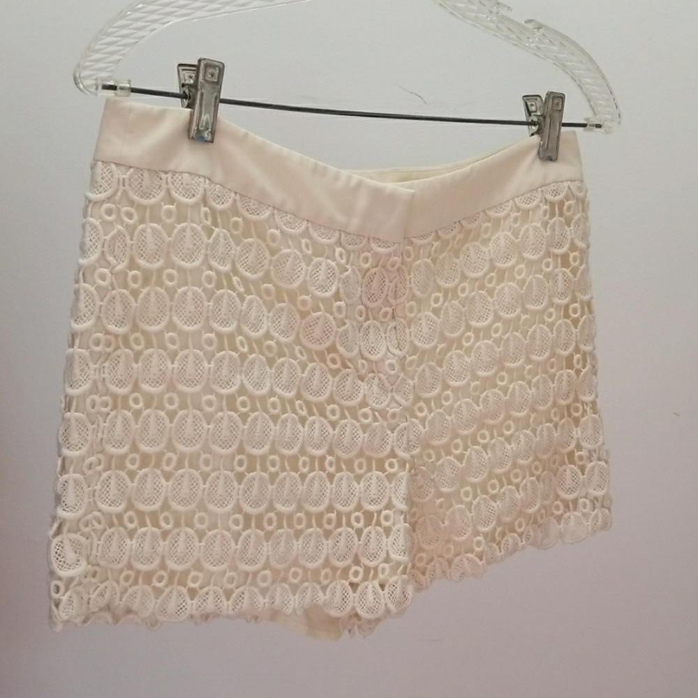 Club Monaco Cute patterned shorts